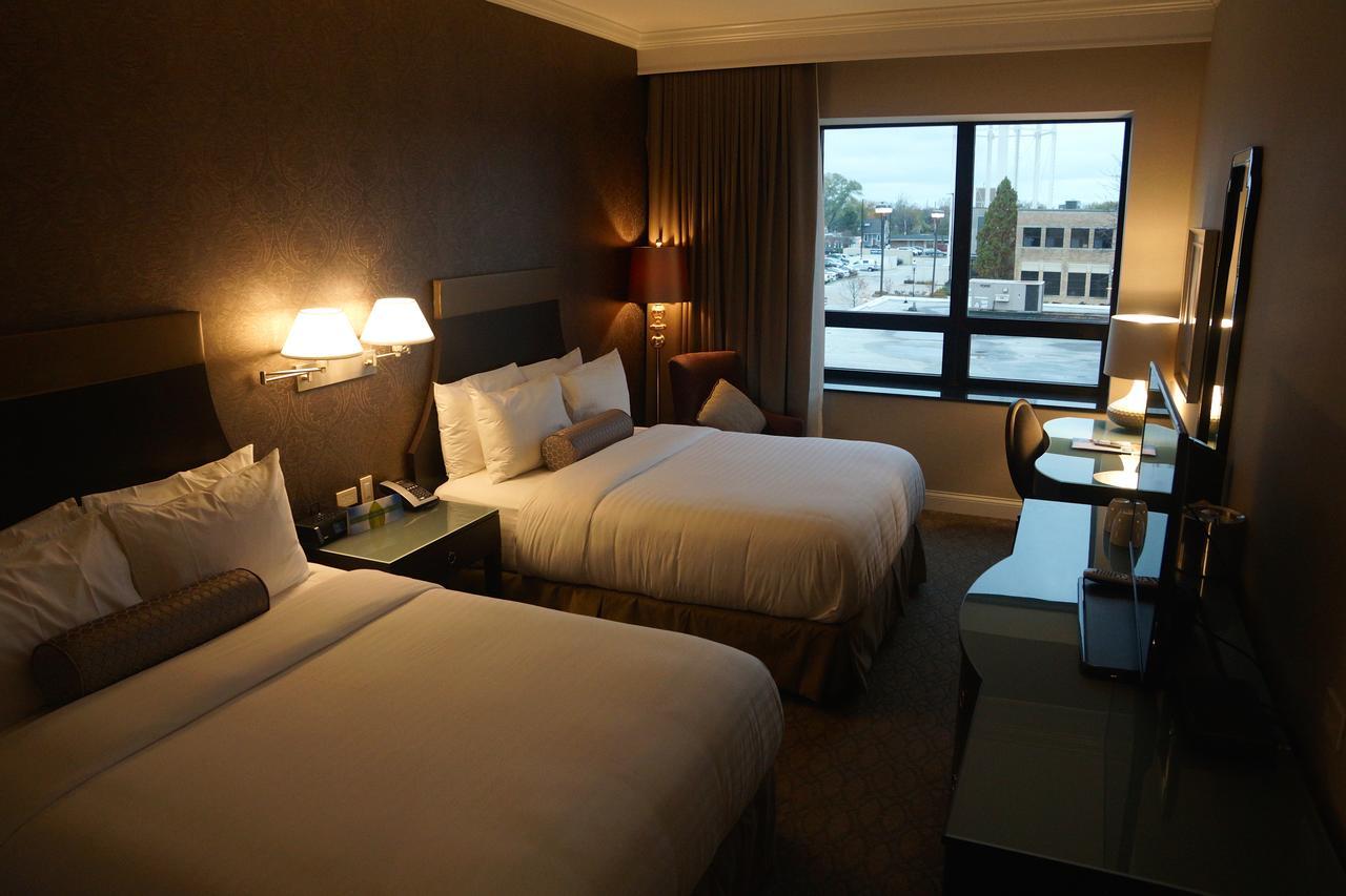 La Banque Hotel Homewood Экстерьер фото