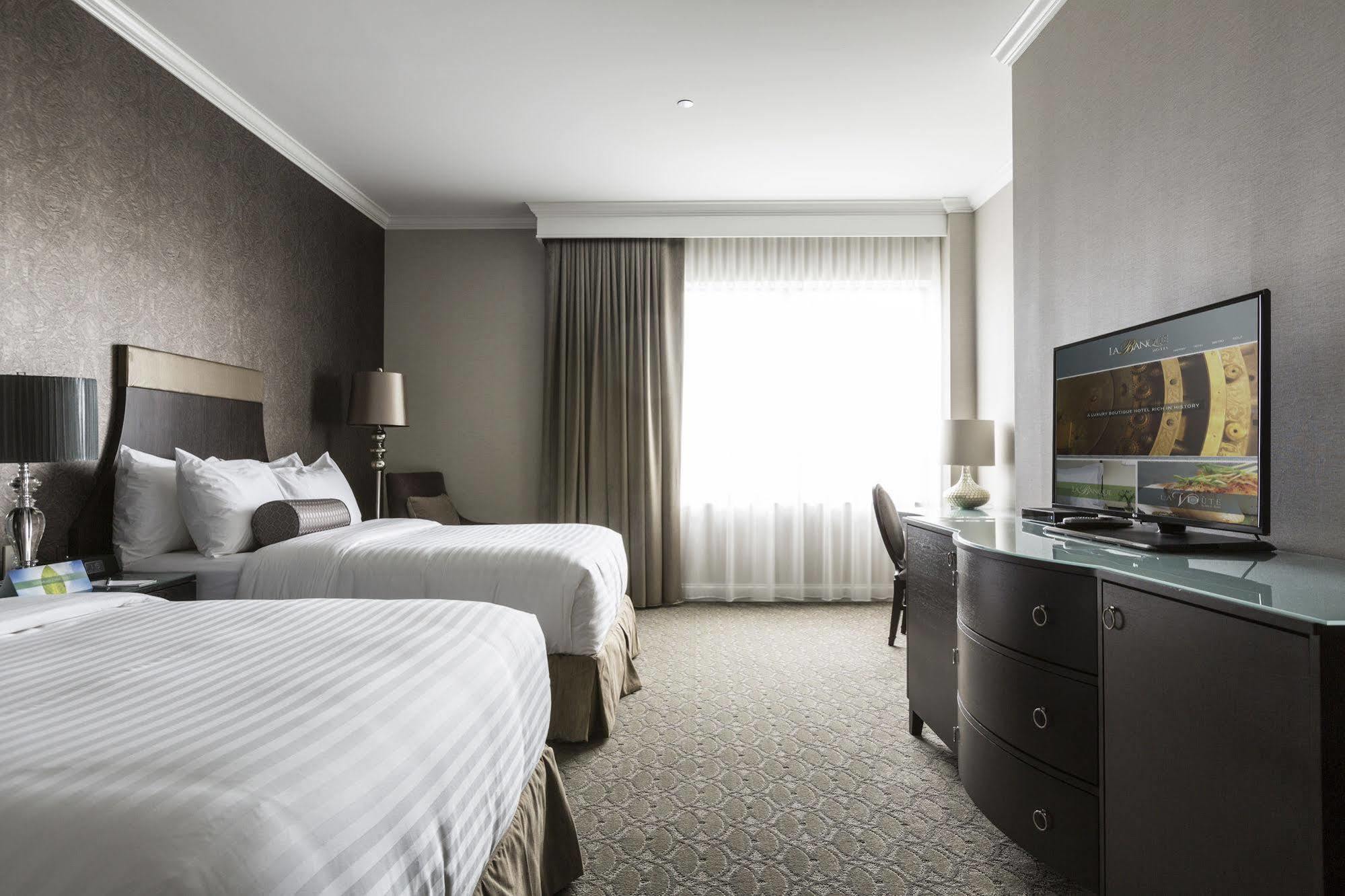 La Banque Hotel Homewood Экстерьер фото